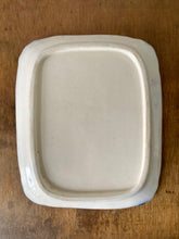 Load image into Gallery viewer, Antique blue and white cheese cloche