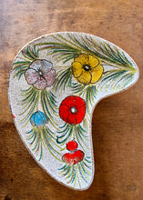 Load image into Gallery viewer, Italian mid-century hand painted dish