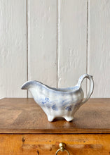 Load image into Gallery viewer, Asiatic Pheasant sauce boat