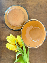 Load image into Gallery viewer, Earthenware small plate and cloche with rabbit