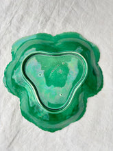 Load image into Gallery viewer, Antique Wedgwood green leaf dish