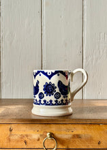 Load image into Gallery viewer, Vintage Emma Bridgewater blue and white chicken mugs