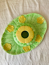 Load image into Gallery viewer, Wedgwood primrose part dressing table set - hand painted