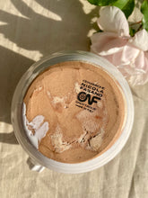 Load image into Gallery viewer, A sweet Italian strawberry jug