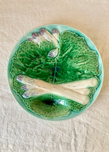 Load image into Gallery viewer, French Majolica asparagus plate