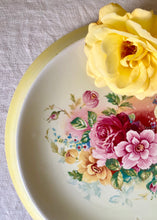 Load image into Gallery viewer, Pretty floral cake or bread plate