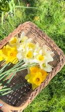 Load image into Gallery viewer, Vintage wicker flower basket