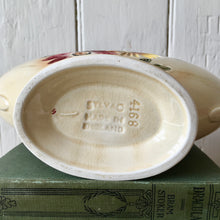 Load image into Gallery viewer, Sylvac hand painted sunflower mantle vase