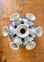 Load image into Gallery viewer, Delft ware tulipiere
