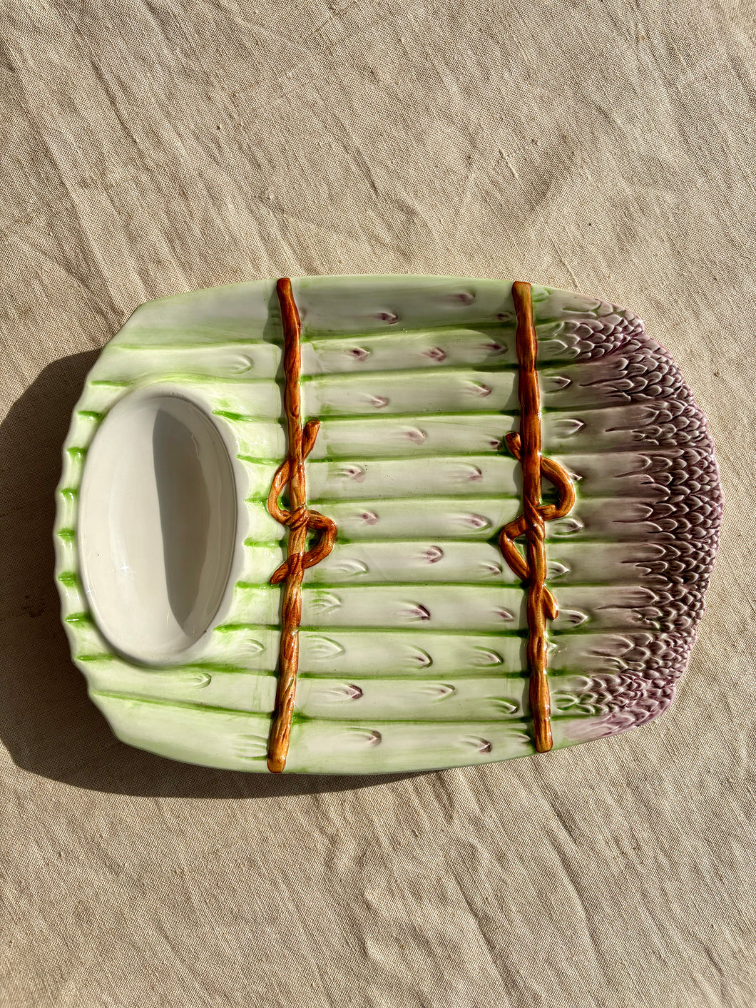 Italian majolica asparagus dish