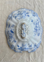 Load image into Gallery viewer, Wedgwood Asiatic Pheasant sauce tureen
