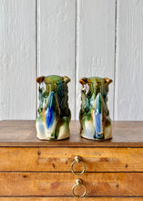 Load image into Gallery viewer, A pair of decorative Chinese foo (fu) dogs
