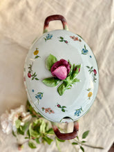 Load image into Gallery viewer, French style majolica soupiere with matching plate
