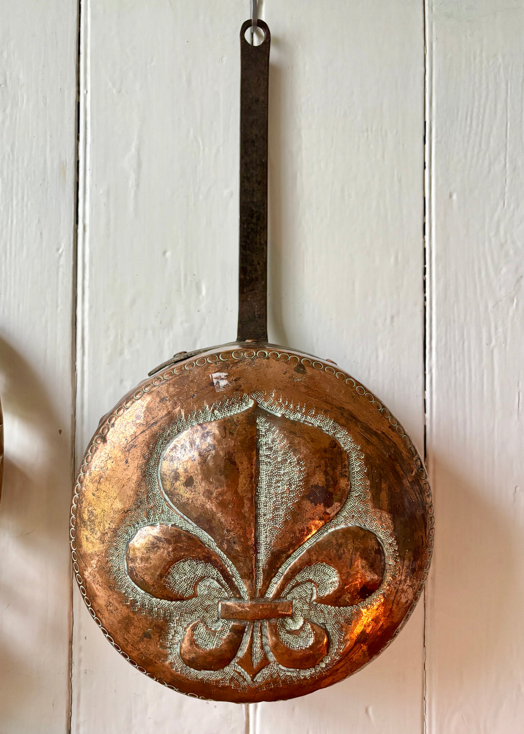 Large decorative antique French copper pan with repoussé Fleur de Lis