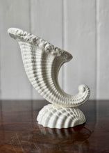 Load image into Gallery viewer, Spode Velamour Cornucopia Shell vase
