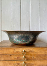 Load image into Gallery viewer, Large hammered copper bowl
