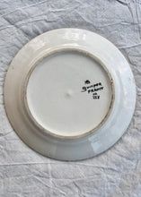 Load image into Gallery viewer, Quimper plate
