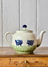 Load image into Gallery viewer, Price Kensington sponge ware piggy tea pot
