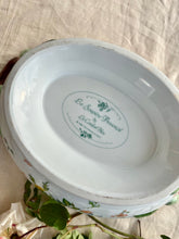 Load image into Gallery viewer, French style majolica soupiere with matching plate
