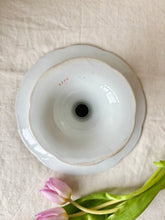 Load image into Gallery viewer, Pedestal dish with floral design and acanthus leaf border
