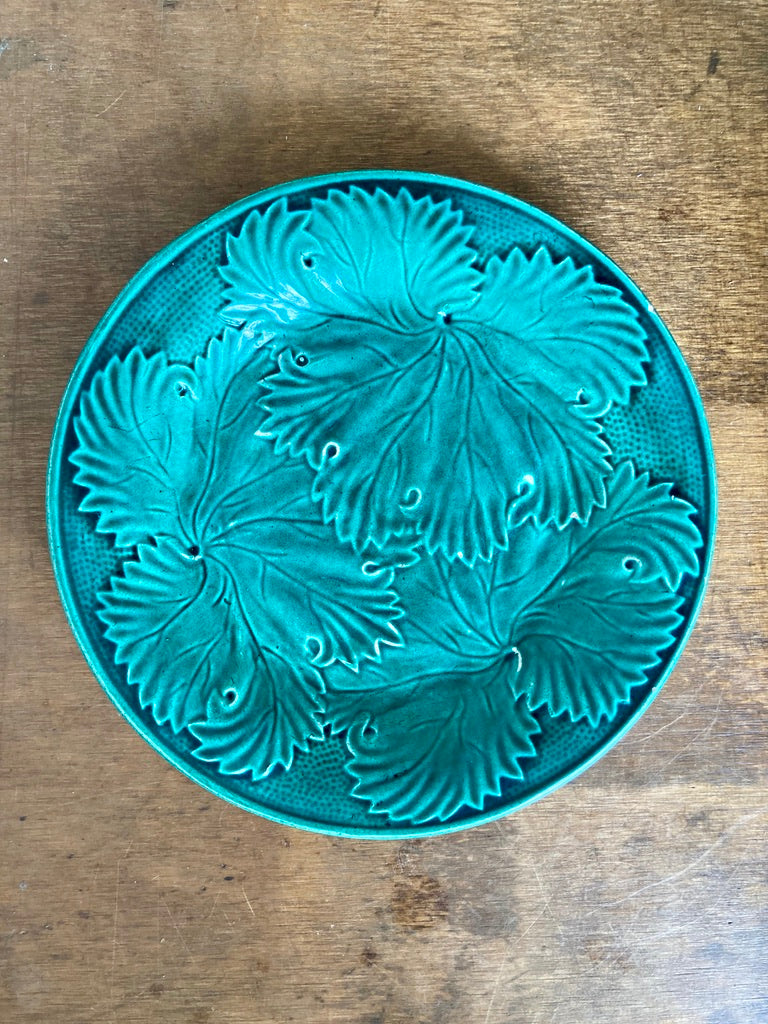 Antique leafy green plate with stippled border