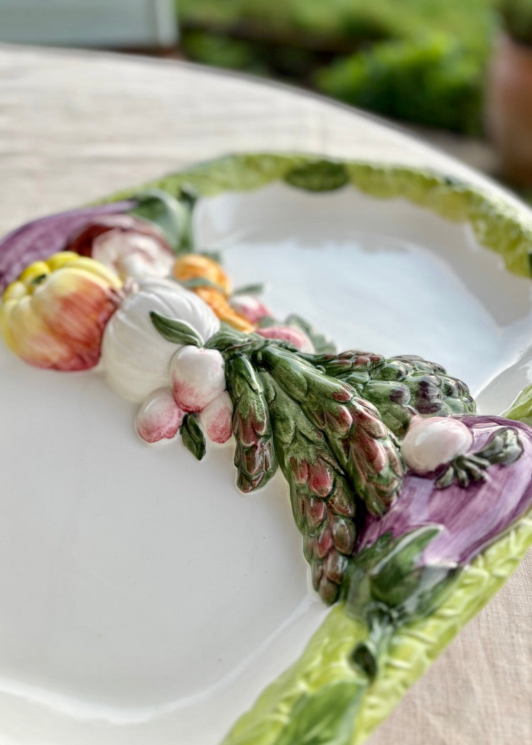 Large Italian majolica platter or sharing dish