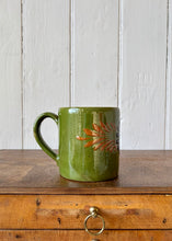 Load image into Gallery viewer, Large antique green pint mug with daisy decoration
