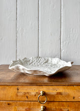 Load image into Gallery viewer, White cabbage ware dish
