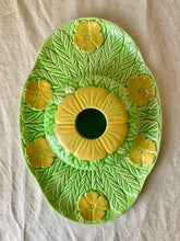 Load image into Gallery viewer, Wedgwood primrose part dressing table set - hand painted
