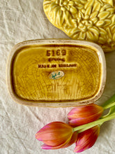 Load image into Gallery viewer, Sunflower butter dish by Sylvac
