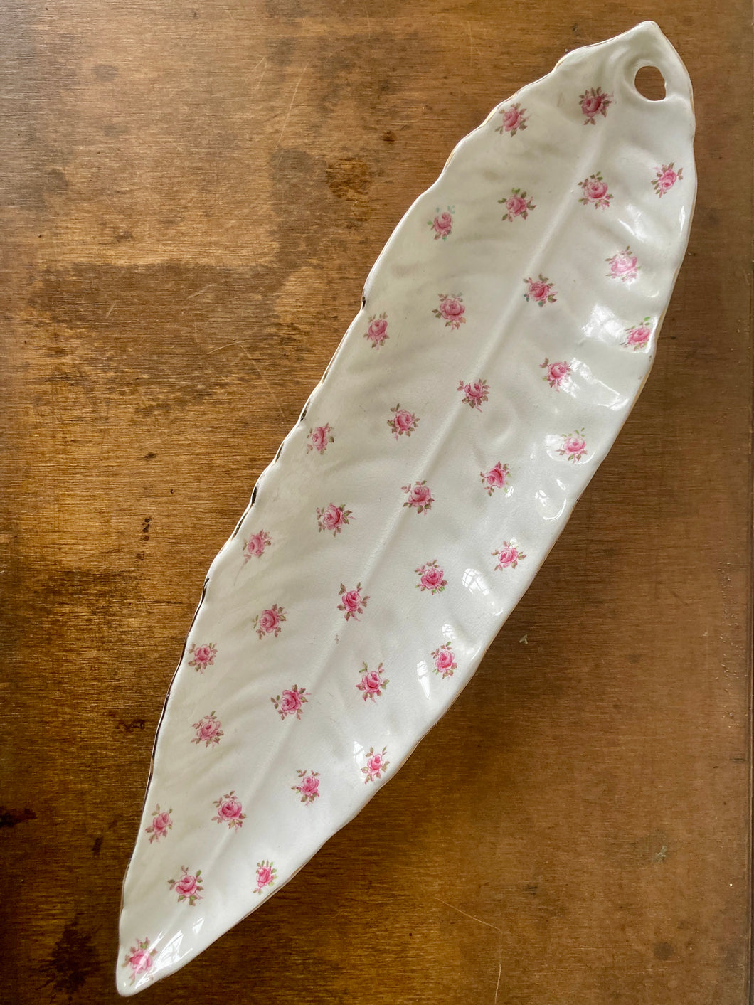 Antique Henry Alcock pink rose leaf dish