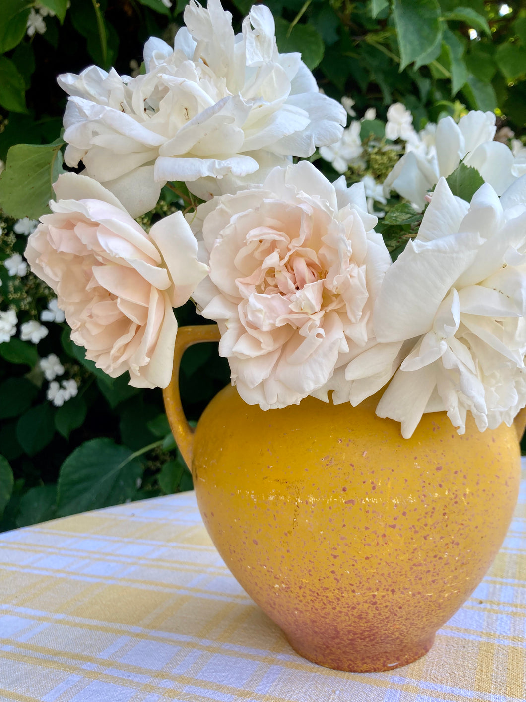 Art Deco yellow ceramic vase with splatter effect