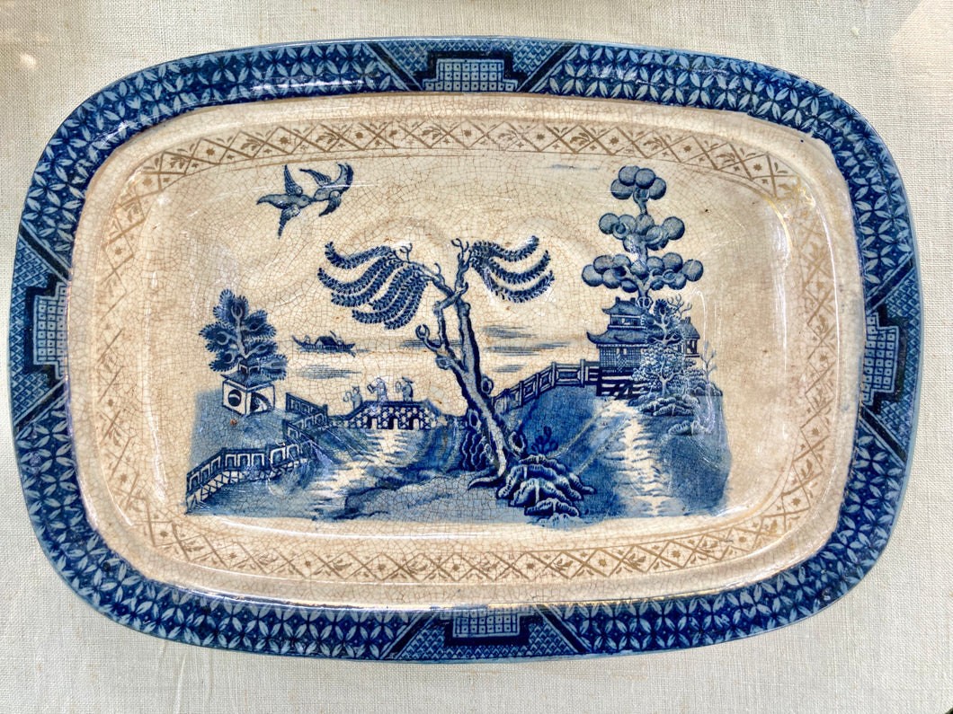 Booths Real Old Willow, Staffordshire, England - small carving dish