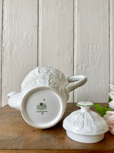 Load image into Gallery viewer, Coalport Countryware cabbage leaf coffee pot
