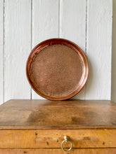 Load image into Gallery viewer, Circular copper tray with hammered finish
