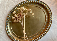 Load image into Gallery viewer, Large oval brass drinks tray
