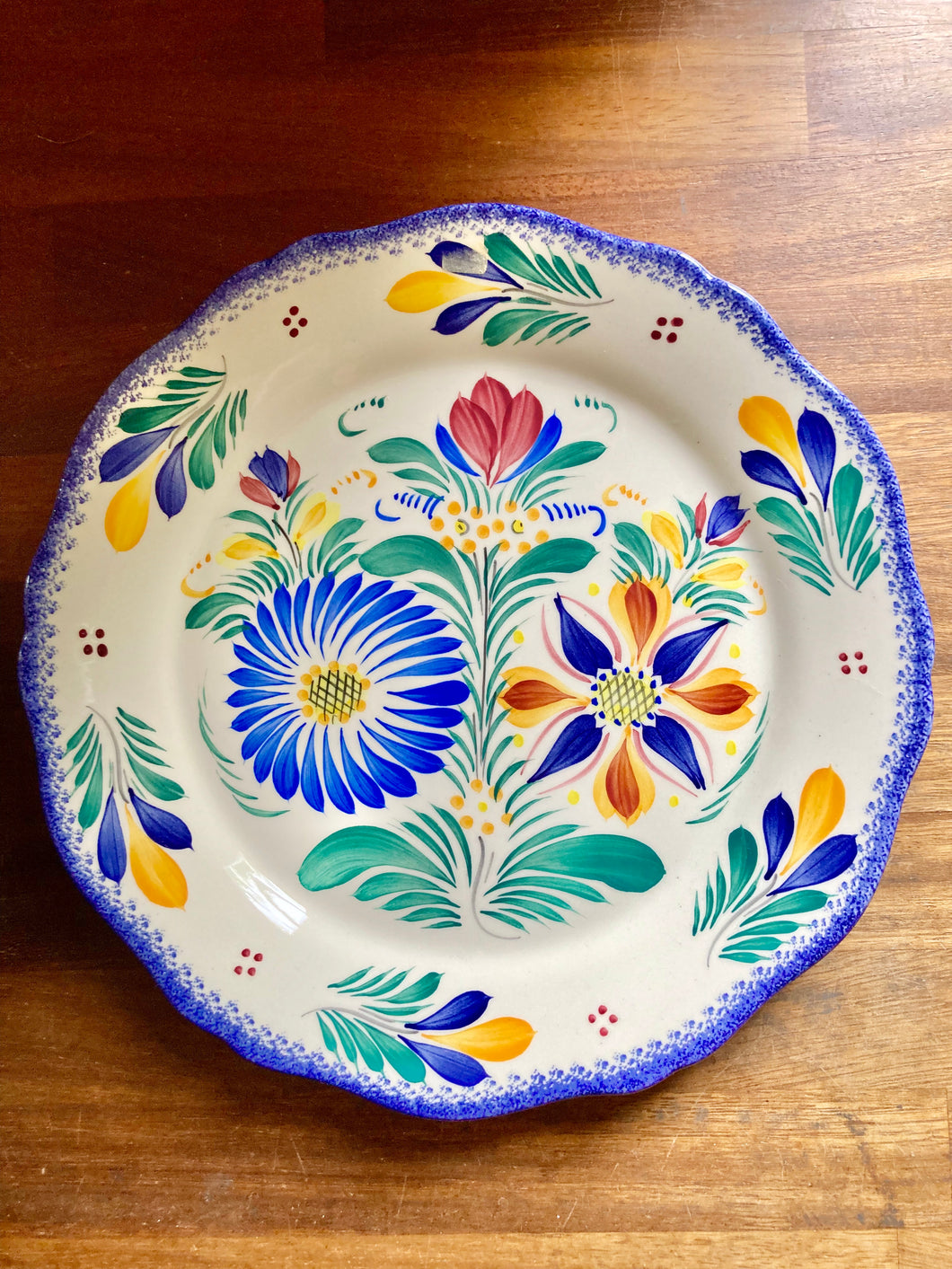 A glorious Quimper plate