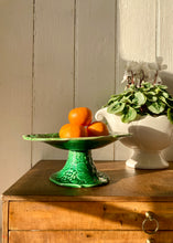Load image into Gallery viewer, Victorian stawberry leaf pedestal dish
