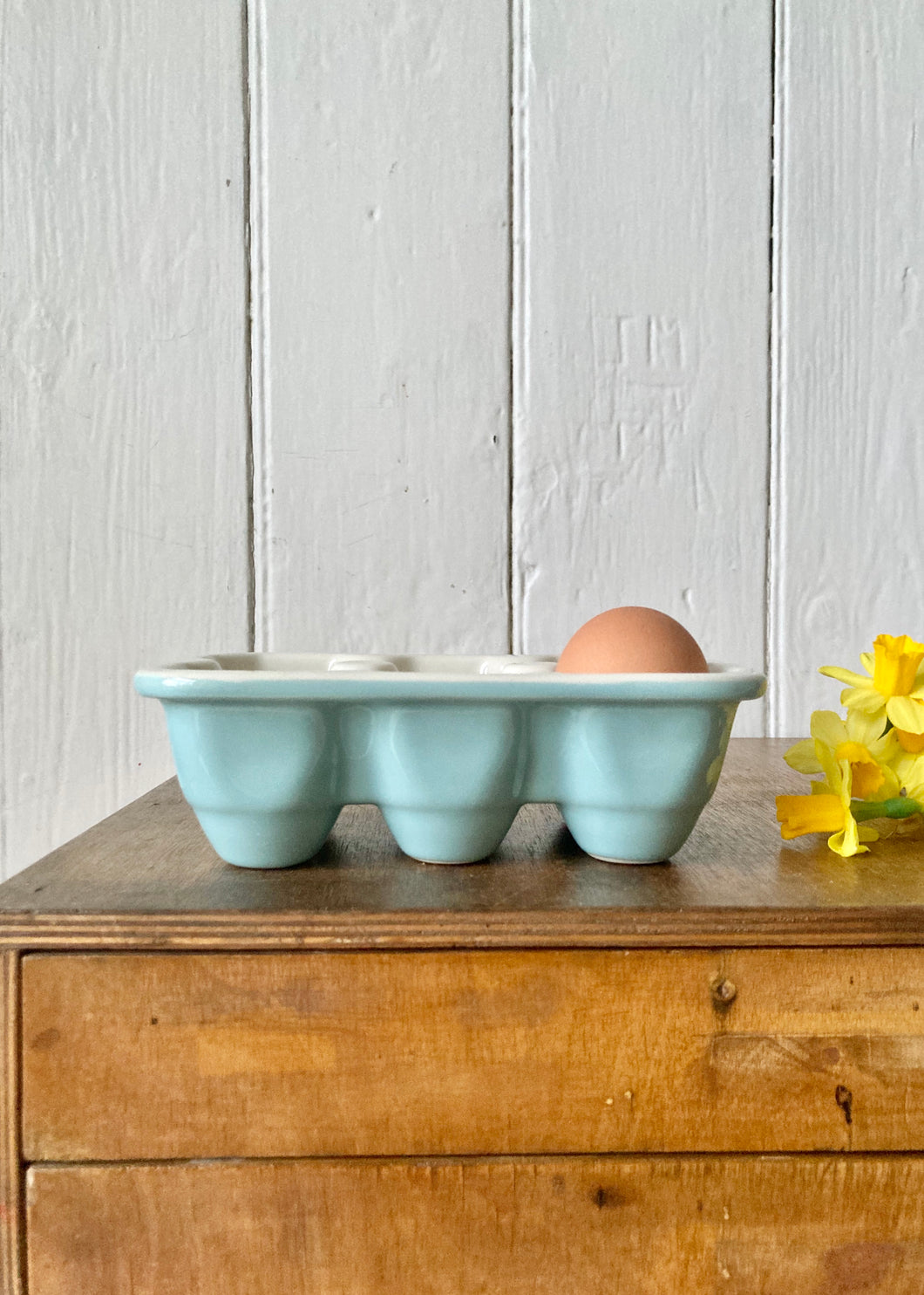 Vintage Laura Ashley home pastel blue egg tidy