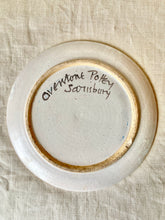 Load image into Gallery viewer, Studio pottery hand decorated plate by Overstone Pottery, Sarisbury
