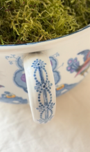Load image into Gallery viewer, Antique decorative chamber pot/planter by Losol Ware
