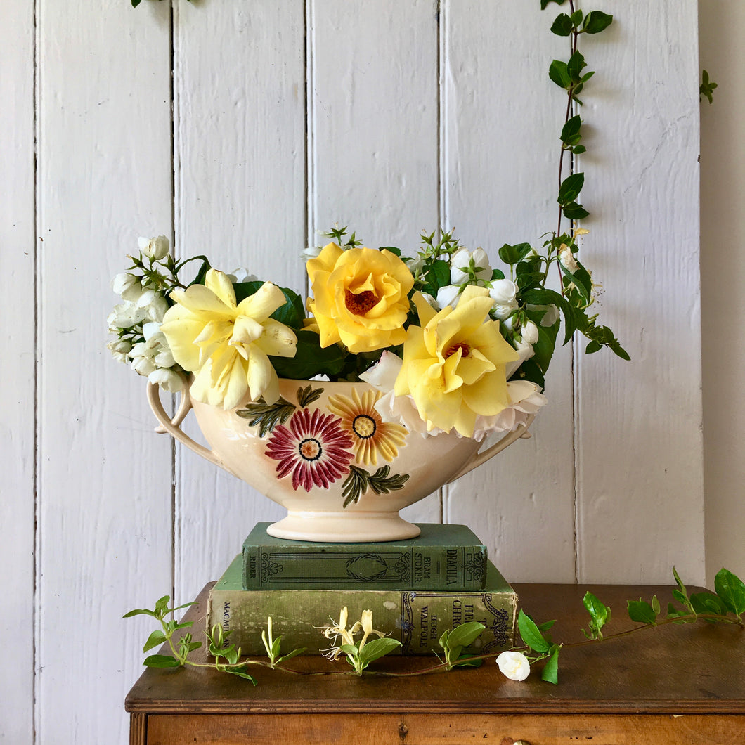 Sylvac hand painted sunflower mantle vase