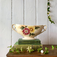 Load image into Gallery viewer, Sylvac hand painted sunflower mantle vase
