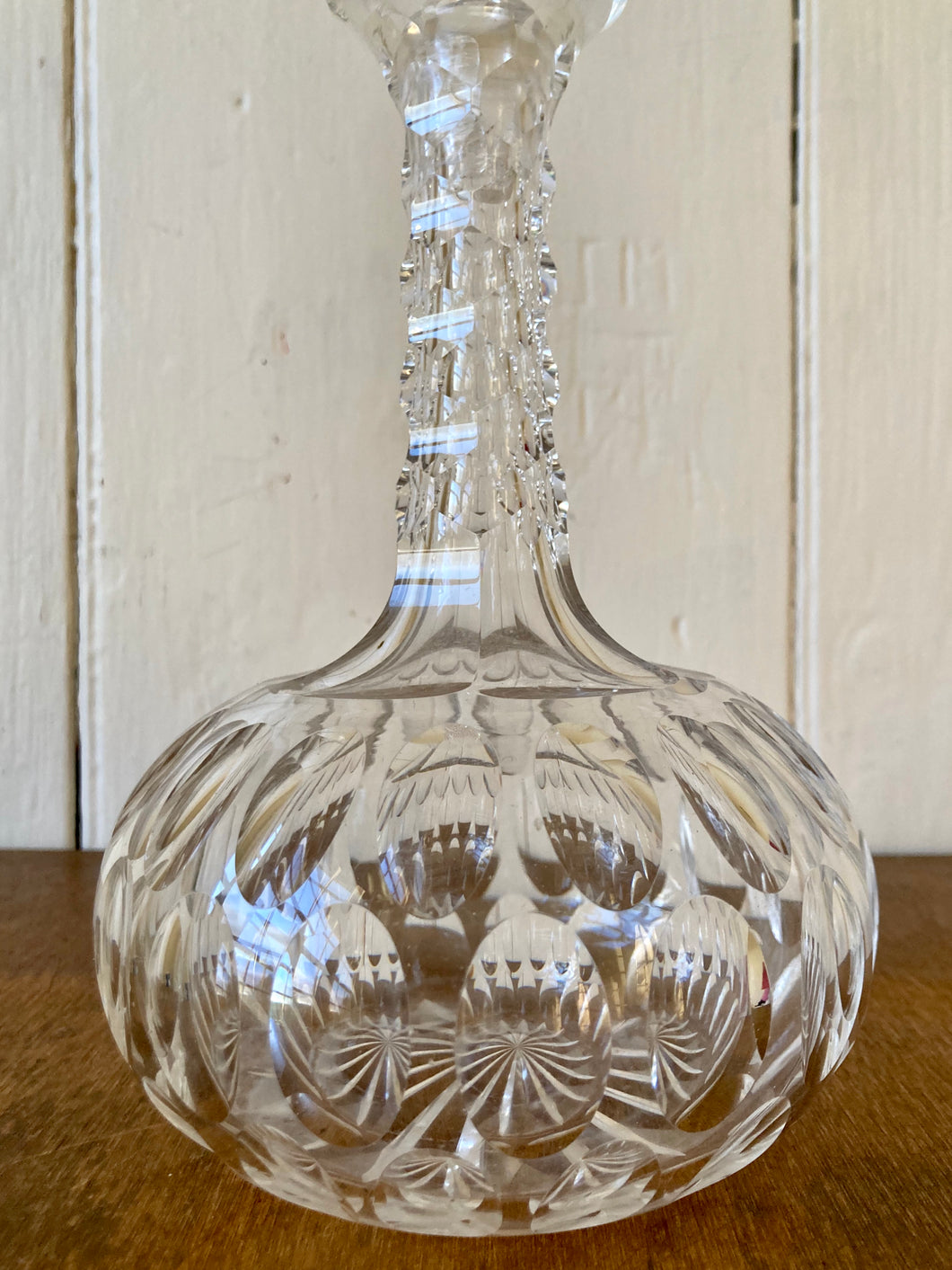 Classical lead crystal balloon-style decanter