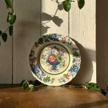 Load image into Gallery viewer, A set of 8 Mason’s Ironstone Strathmore dinner plates

