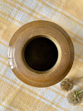 Load image into Gallery viewer, Small stoneware pot
