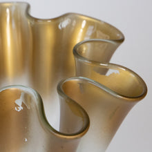 Load image into Gallery viewer, Large handkerchief gilt trim vase
